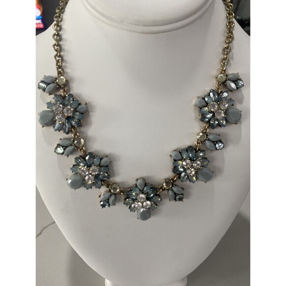 Blue Floral Polished Faceted Crystal Gemstone Rhinestone Bib Statement Necklace - Picture 2 of 12